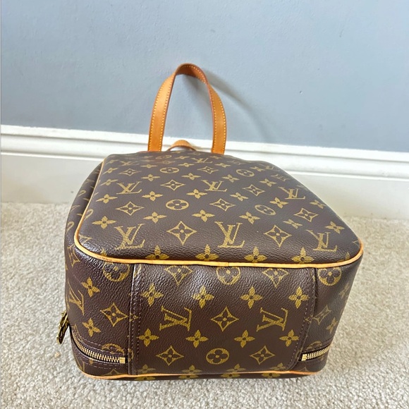 Auth Louis Vuitton LV Handbag Excursion Brown Monogram - Picture 3 of 5